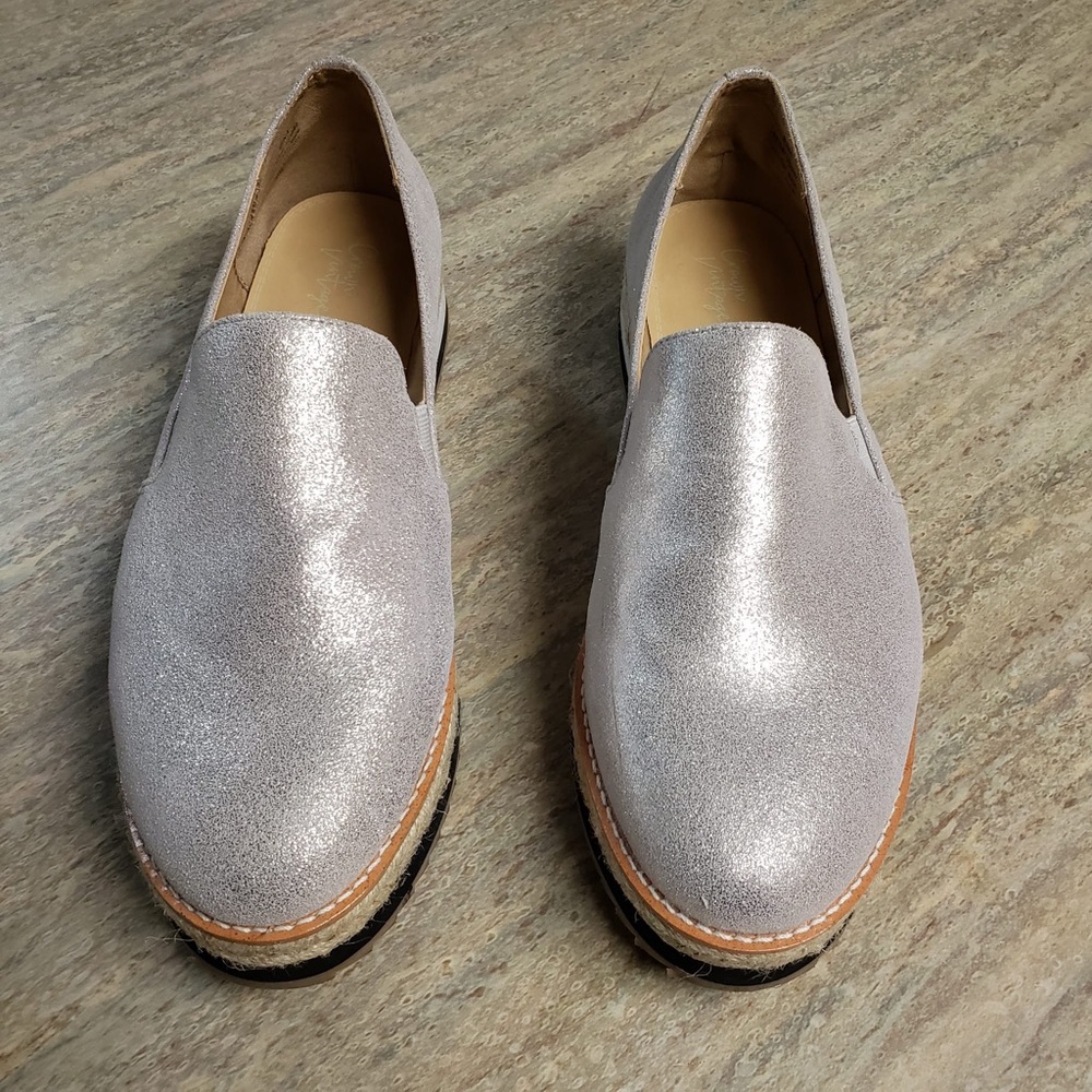 Beautiful Silver slide on espadrille